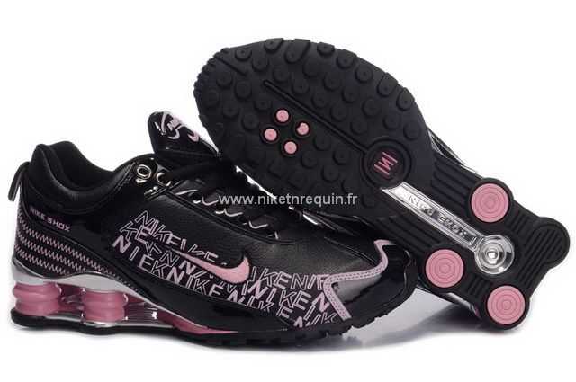 Femmes Nike Shox Chaussures Roses Blanches